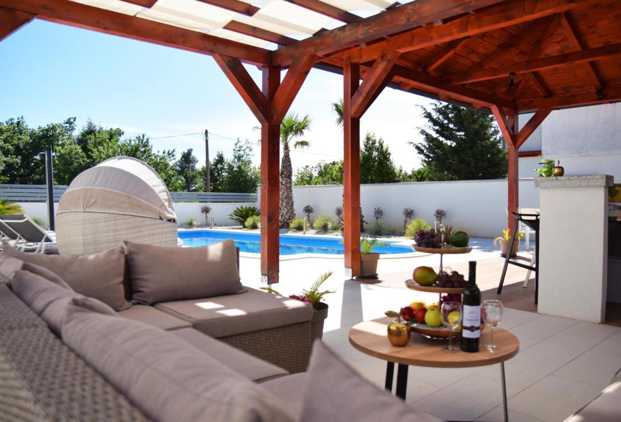 Villa Golden Apple Seline ภายนอก รูปภาพ