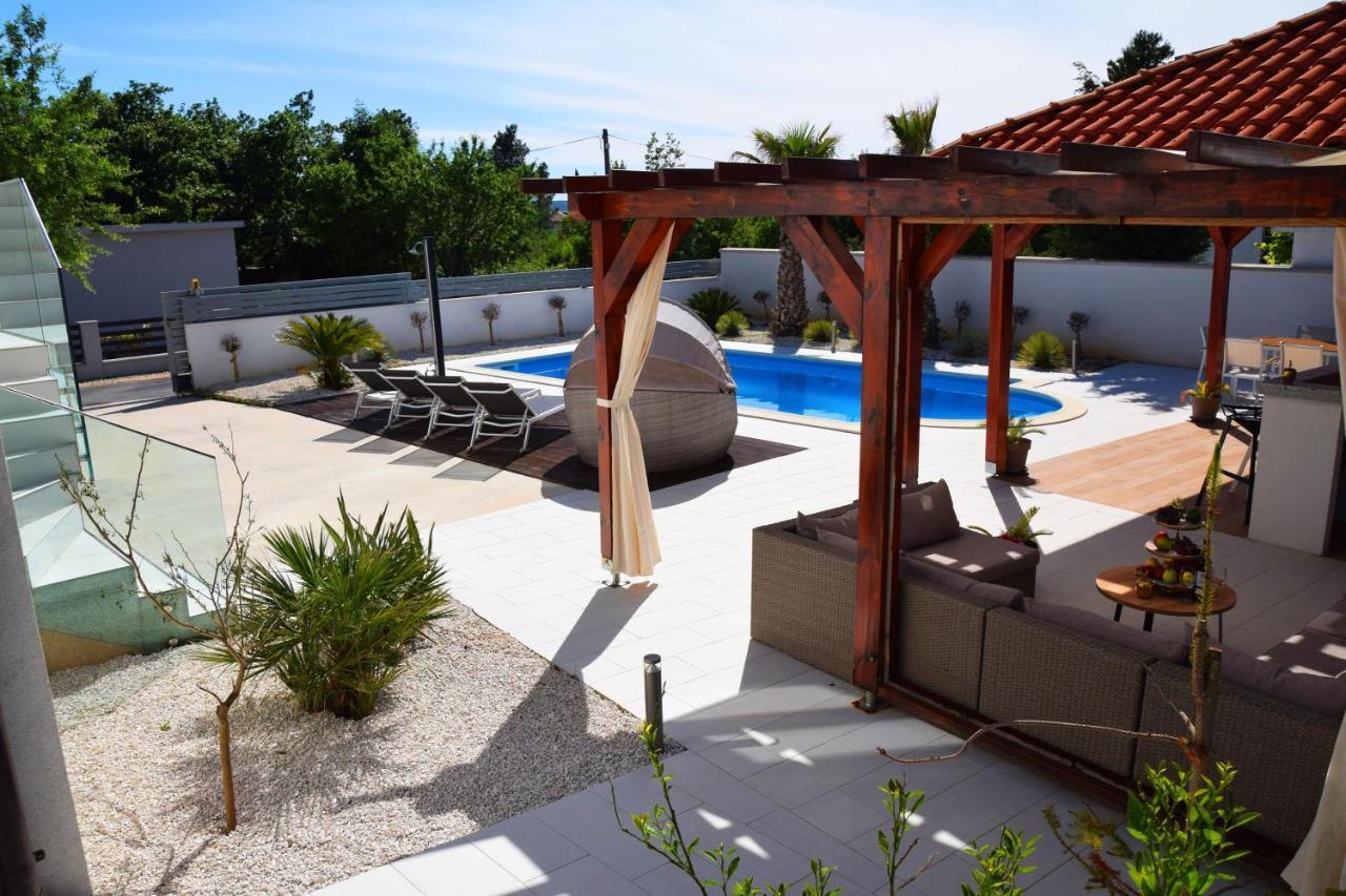 Villa Golden Apple Seline ภายนอก รูปภาพ